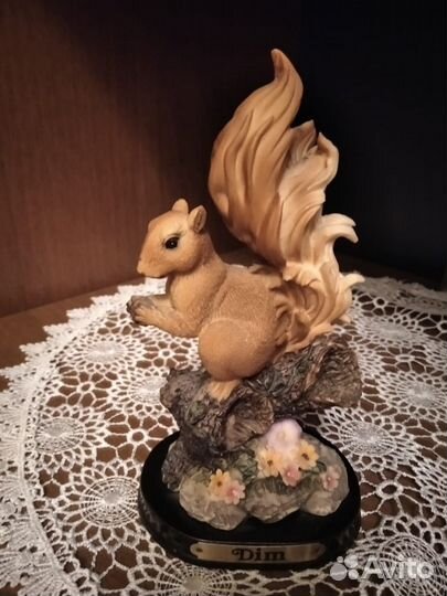 Статуэтка Белка