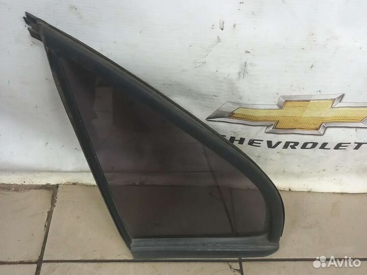 Форточка передней правой двери Дэу Матиз