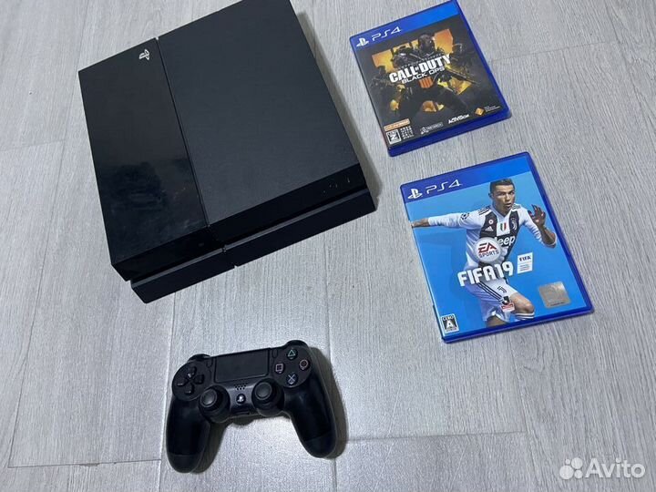 PS4 fat 500 gb. 1 геймпад и 2 диска + NBA 2K23