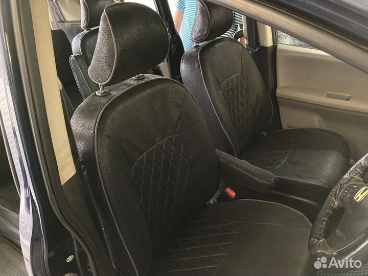 Авточехлы на автомобиль в подарок оплетка на руль