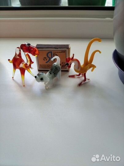 Фигурки цветное стекло