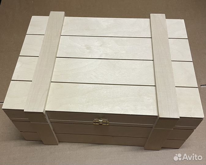 Коробка из дерева