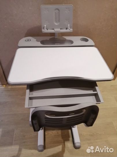 Растущая парта и стул