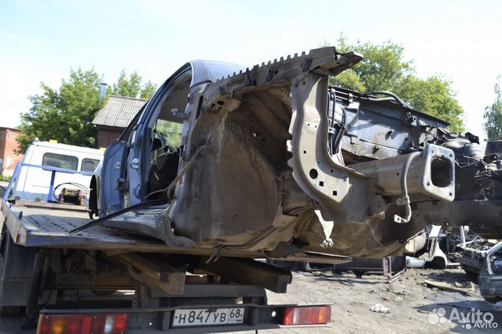 Лонжерон передний правый (четверть) Audi А4 B7