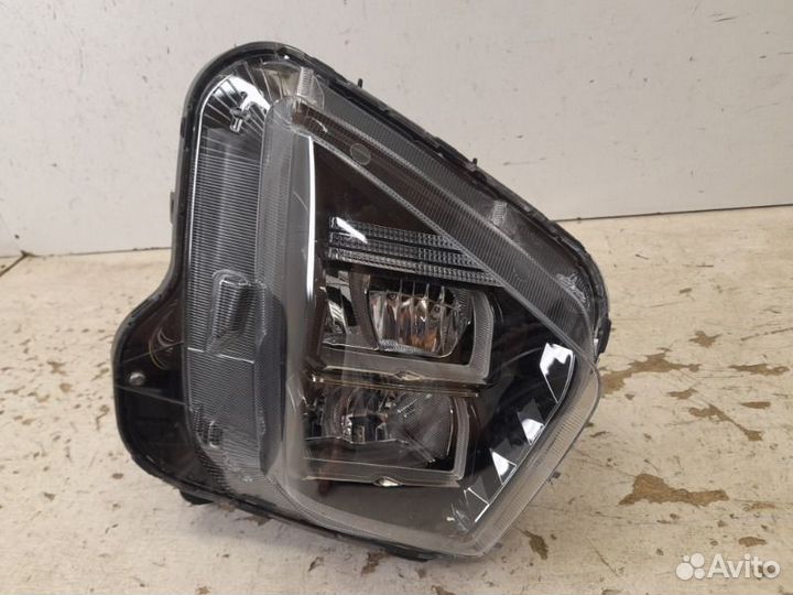 Фара левая Hyundai Tucson 4 2021