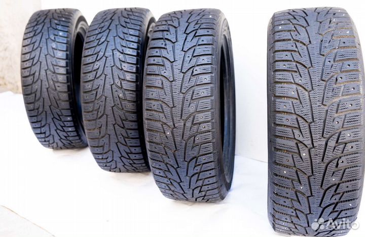 Hankook Winter I'Pike 215/55 R17 98