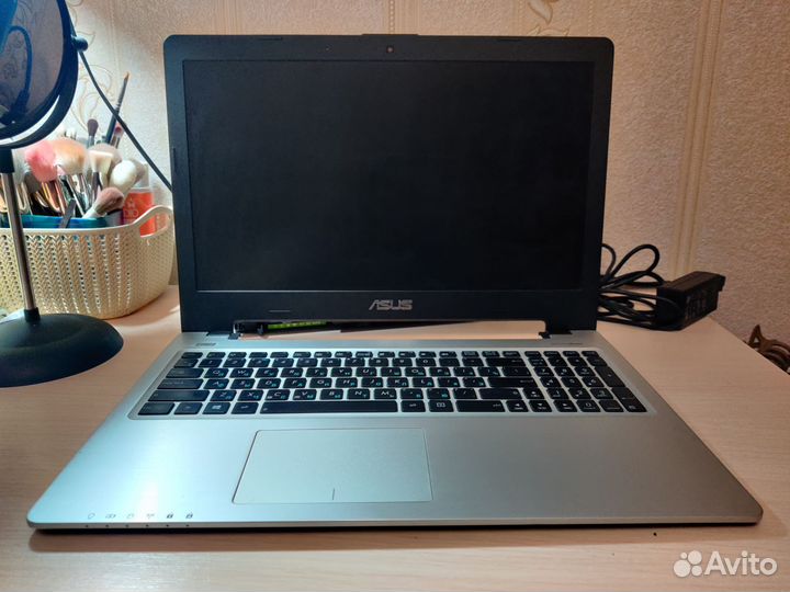Ноутбук Asus K56CB на запчасти или восстановление