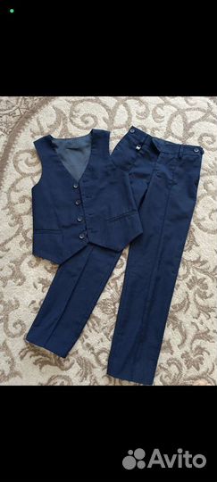 Школьный костюм +рубашка для мальчика 128р