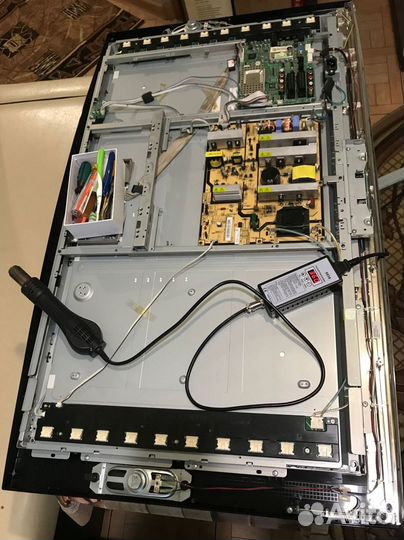 Ремонт телевизоров Мастер по ремонту телевизоров