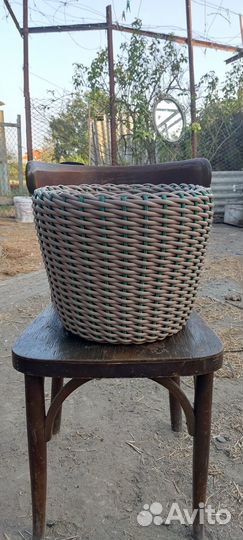 Кашпо для цветов из искуственного ротанга