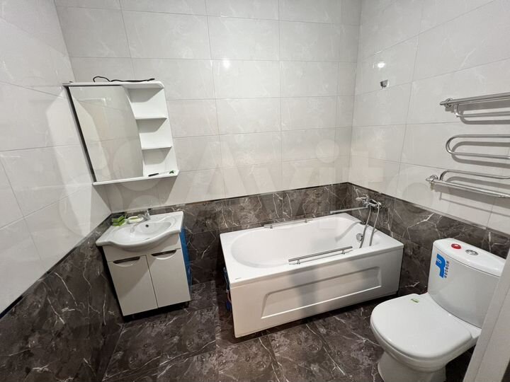 2-к. квартира, 75 м², 11/12 эт.