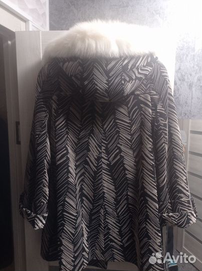 Пальто женское демисезонное 42 44 с капюшоном