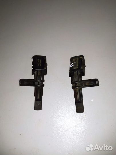 Датчики ABS передние Skoda Octavia A5 2012