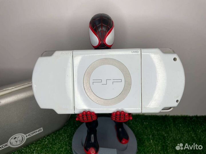 Sony psp 1008 / 30 игр прошитая