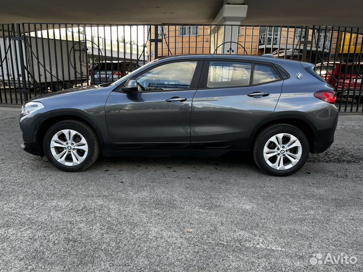 BMW X2 2.0 AT, 2021, битый, 57 500 км