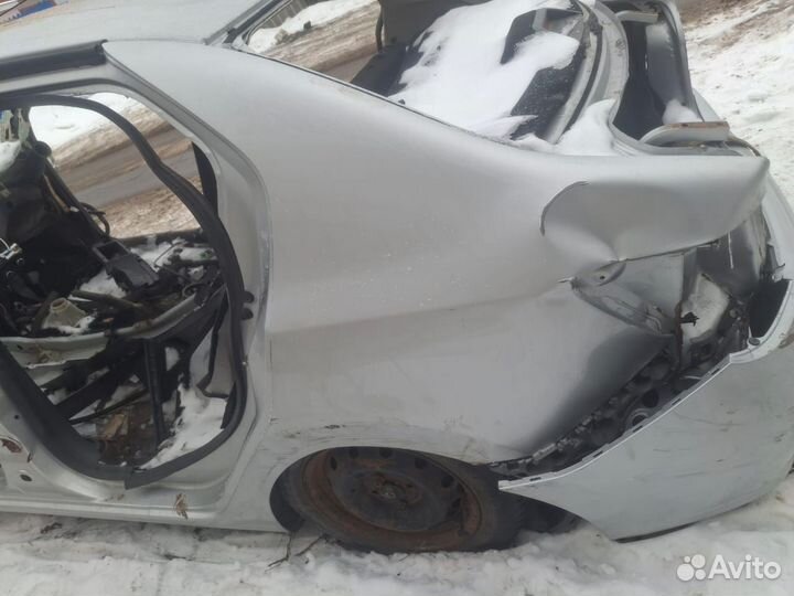 Крыло заднее левое на renault logan 2