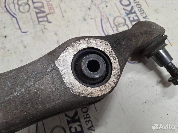 Рычаг передний нижний правый Audi Q7 2005