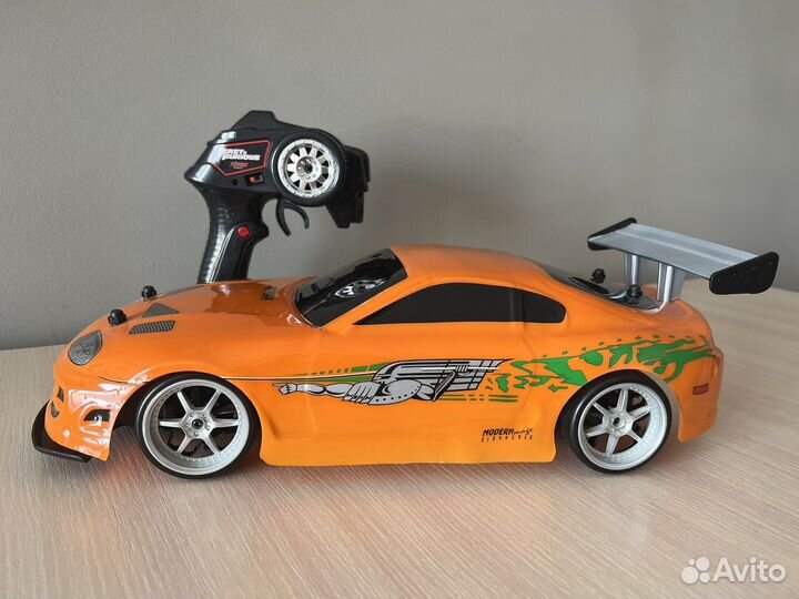 Радиоуправляемая машина Jada Fast & Furious Toyota