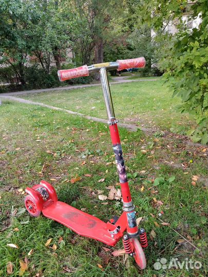 Самокат складной красный Мстители