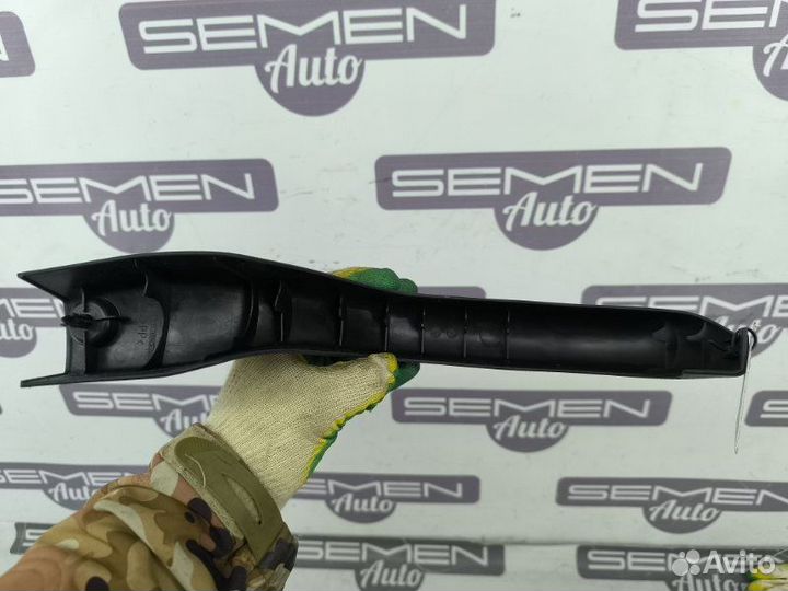 Накладка петли багажника левая Honda Civic FD1 FD3