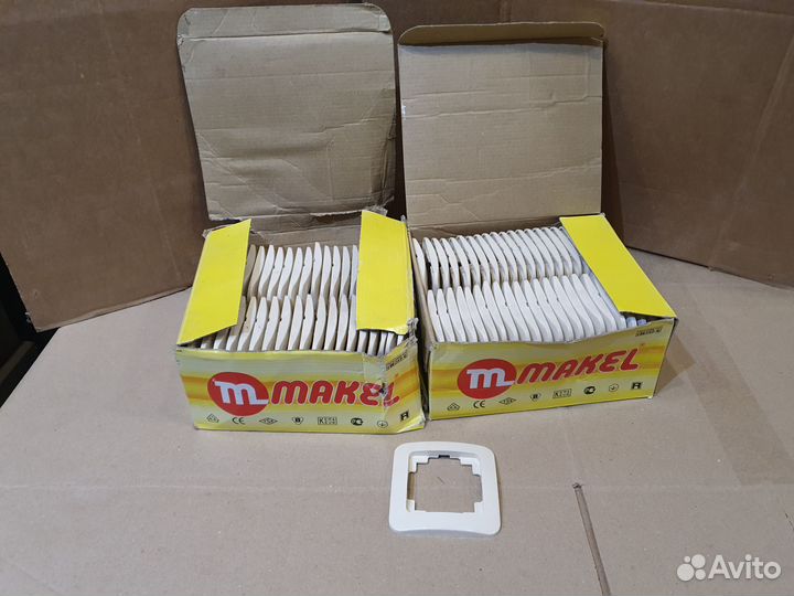 Рамка для розетки makel 71222