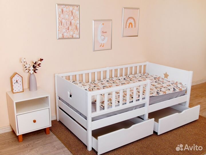 Кровать детская 160х80 массив сосны. Цвет на выбор