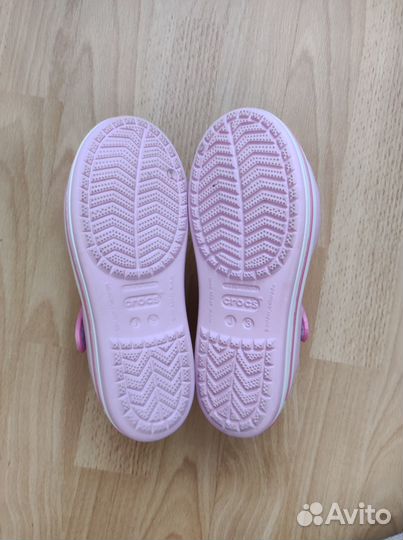 Сандалии Crocs для девочки j3