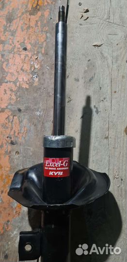 Амортизатор передний левый lancer 10