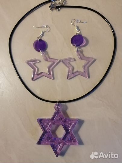 Украшения и брелки