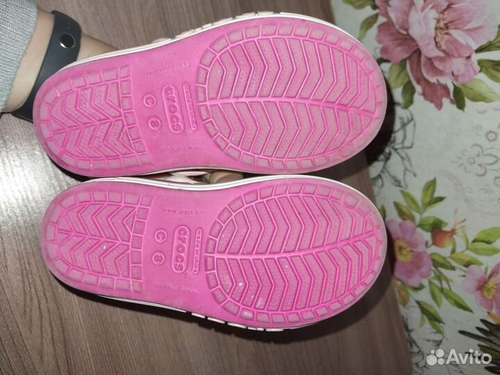 Сандали crocs c8