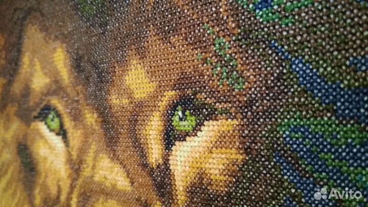 Вышивка в багете 54см*47см готовая работа