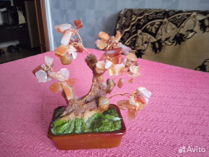 Дерево счастья из камней