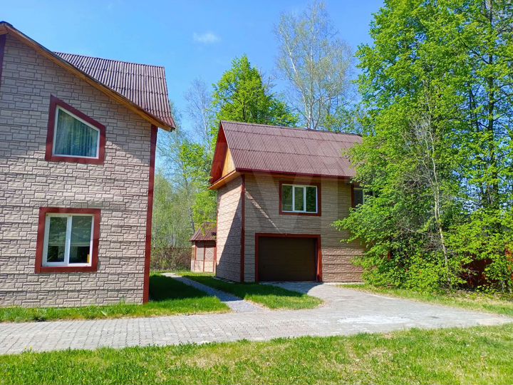 Дом 200 м² на участке 18 сот.