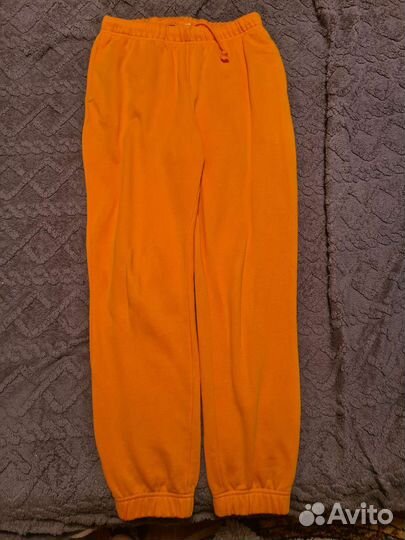 Спортивные костюмы