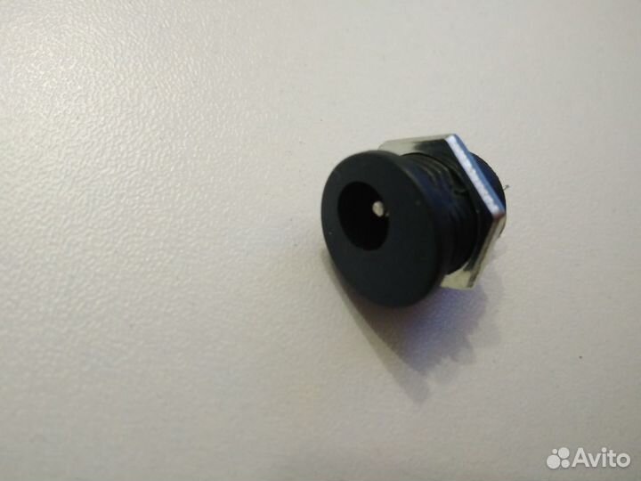 Зарядное устройство 12,6 В (для шуруповертов 12 В)