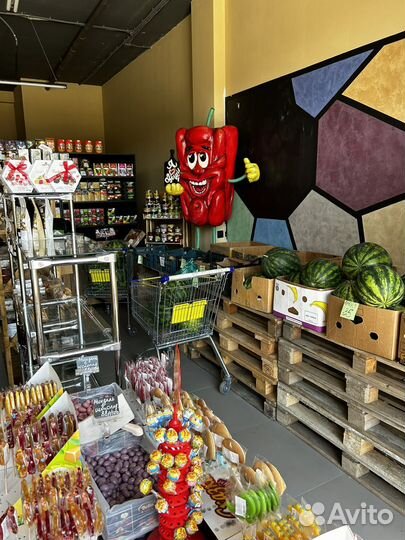 Продавец овощи фрукты