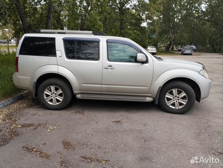 Nissan Pathfinder 2.5 AT, 2011, 156 000 км