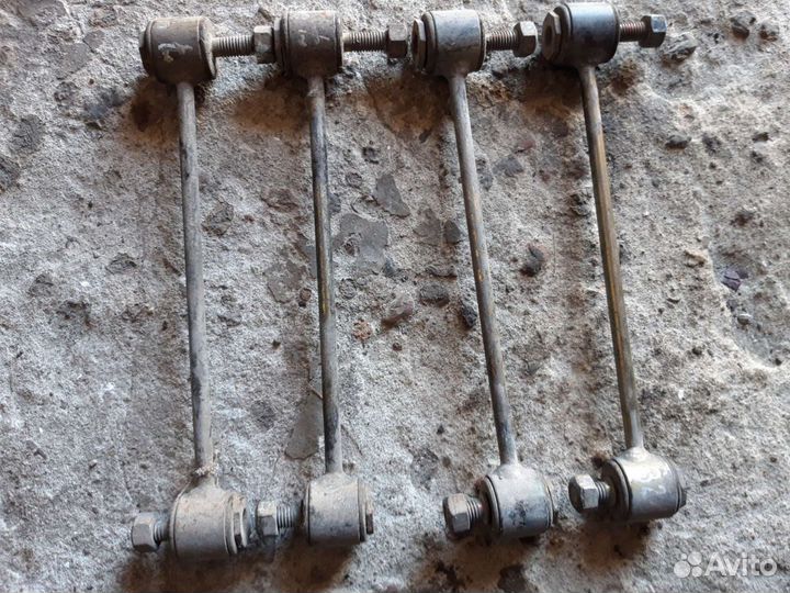 Стойки стабилизатора задние Mercedes W211 W220