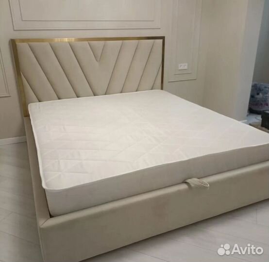 Кровать двухспальная на заказ