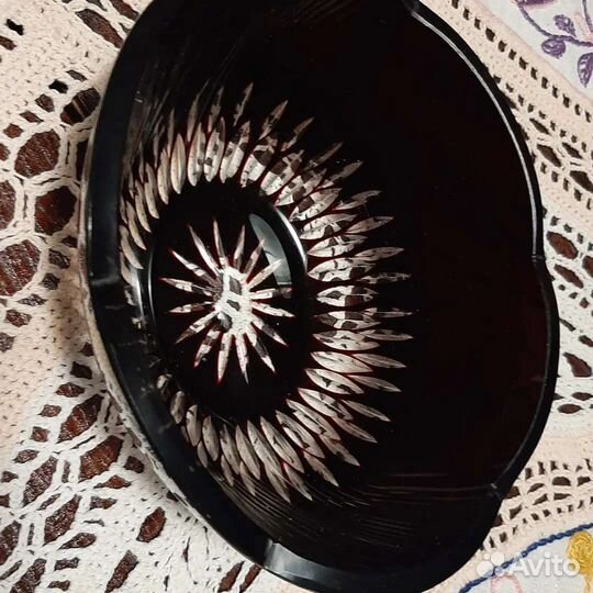 Вазы из цветного стекла чехия и др