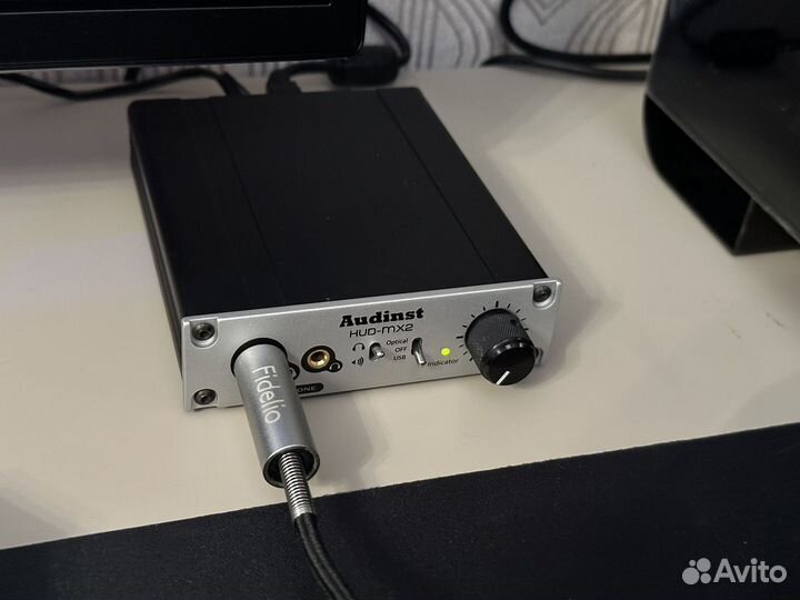 Audinst HUD-MX2 (Burr-Brown PCM 1796)