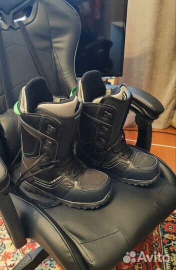 Новые сноубордические ботинки Burton 42.5 (рус 41)