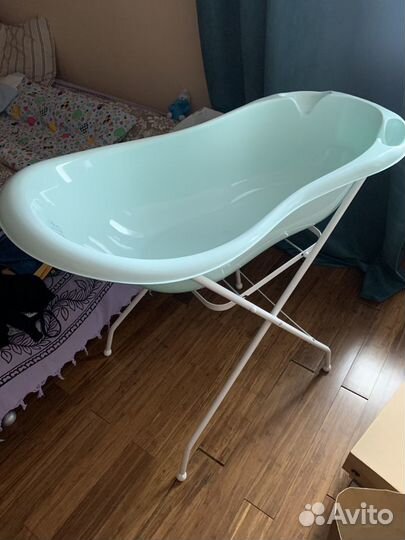 Ванночка с подставкой детская