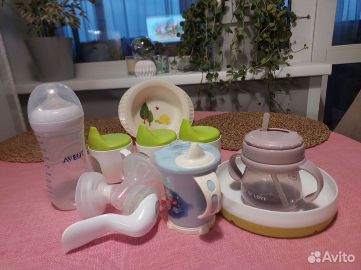 Молокоотсос avent ручной + детская посуда IKEA