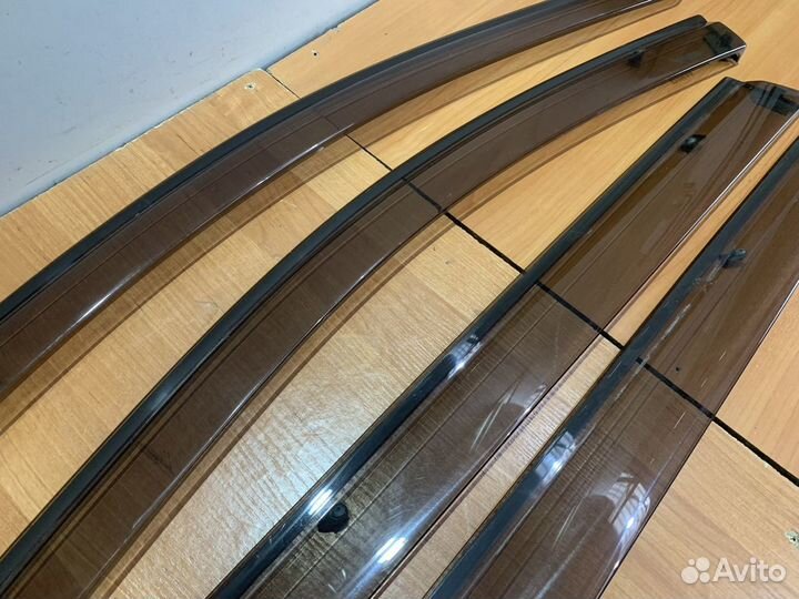 Ветровики оригинал Bmw f11 туринг