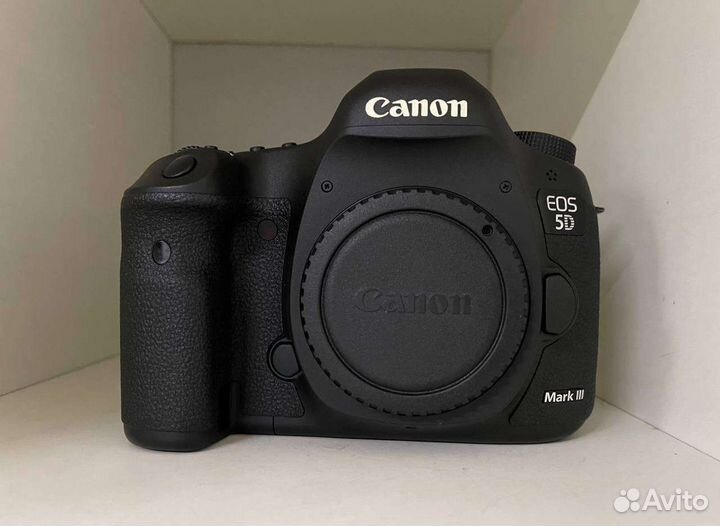 Canon 5D Mark III Body id 23 540