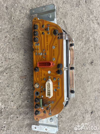 Щиток приборов иж ода