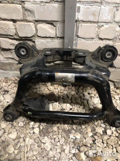 Подрамник Bmw X3 E83