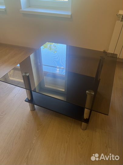 Стеклянная тумба