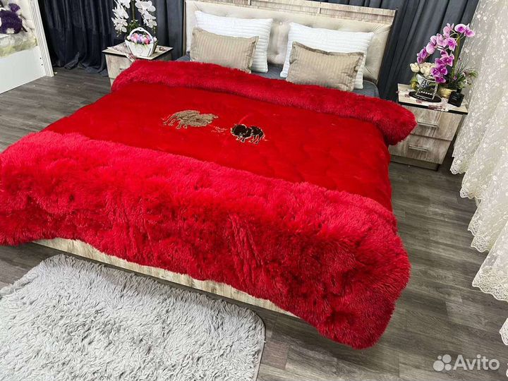 Одеяло и пледы